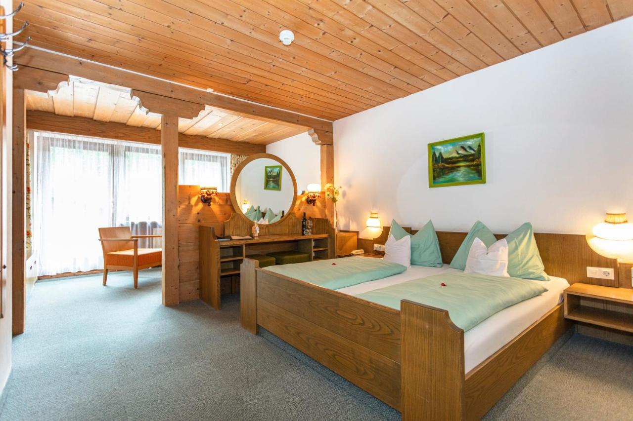 Gasthof Oberwirt Und Hotel Elisabeth 겔로스 외부 사진