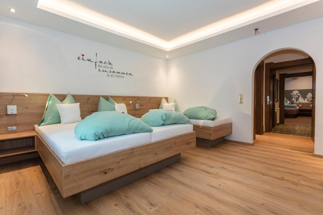 Gasthof Oberwirt Und Hotel Elisabeth 겔로스 외부 사진
